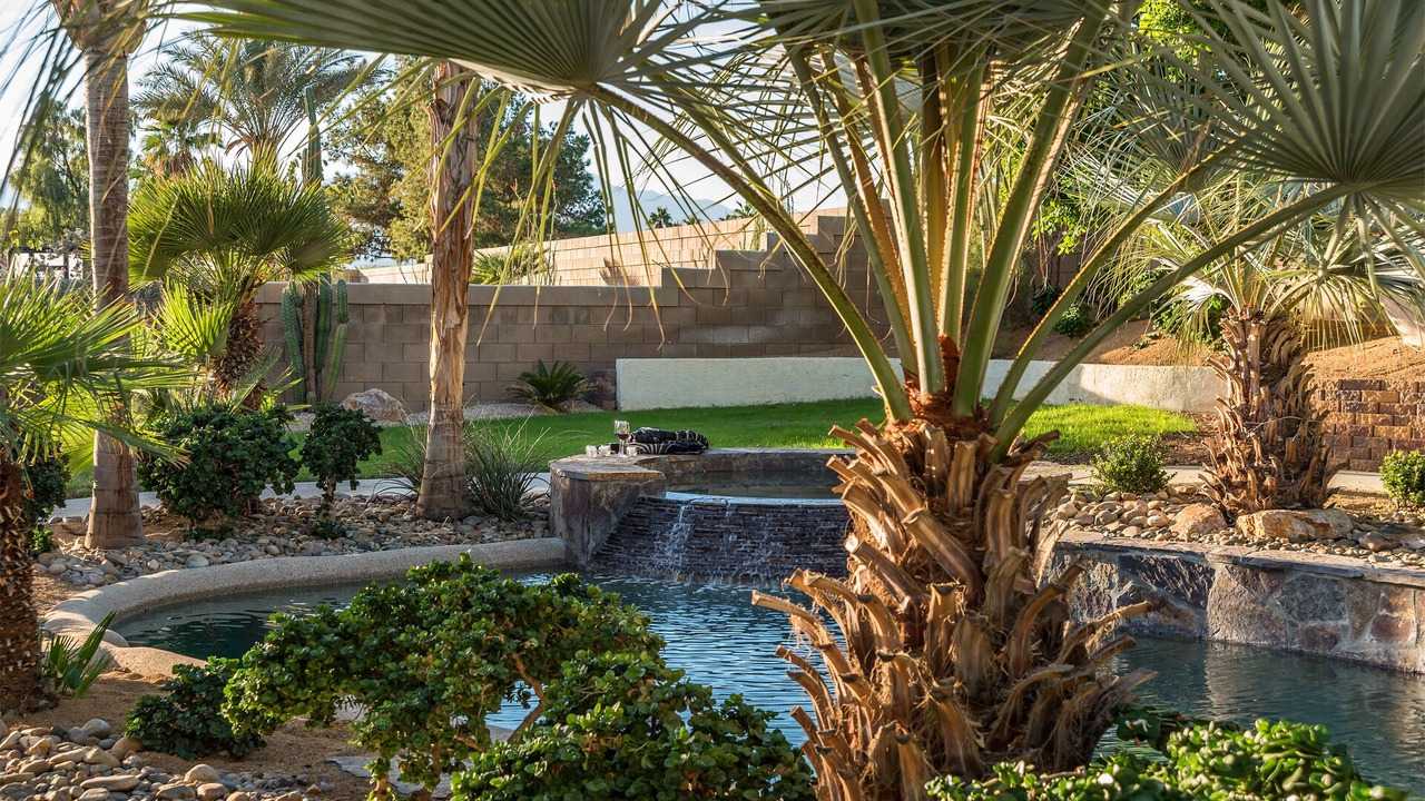 Photo of Outdoor in Topaz