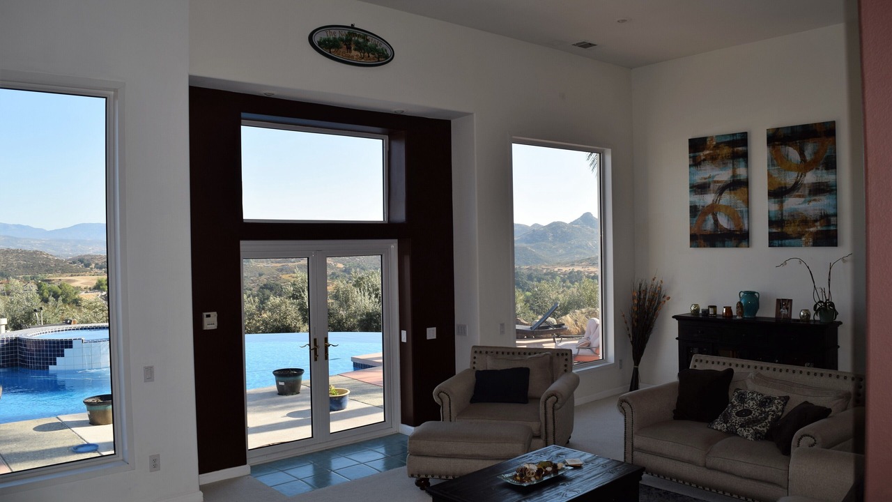 Photo of Livingroom in Temecula