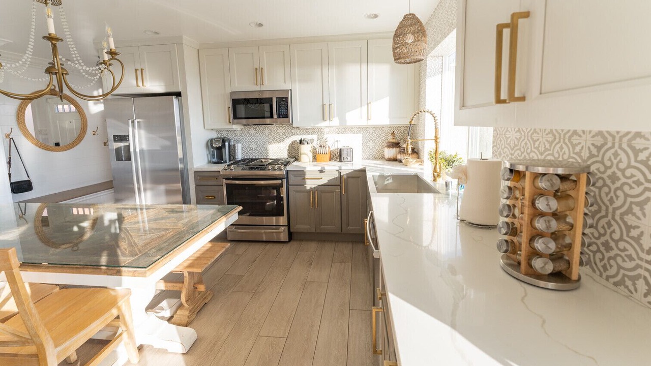 Photo of Kitchen in Faria Beach