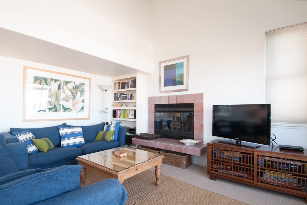 Photo of Livingroom in Monterey