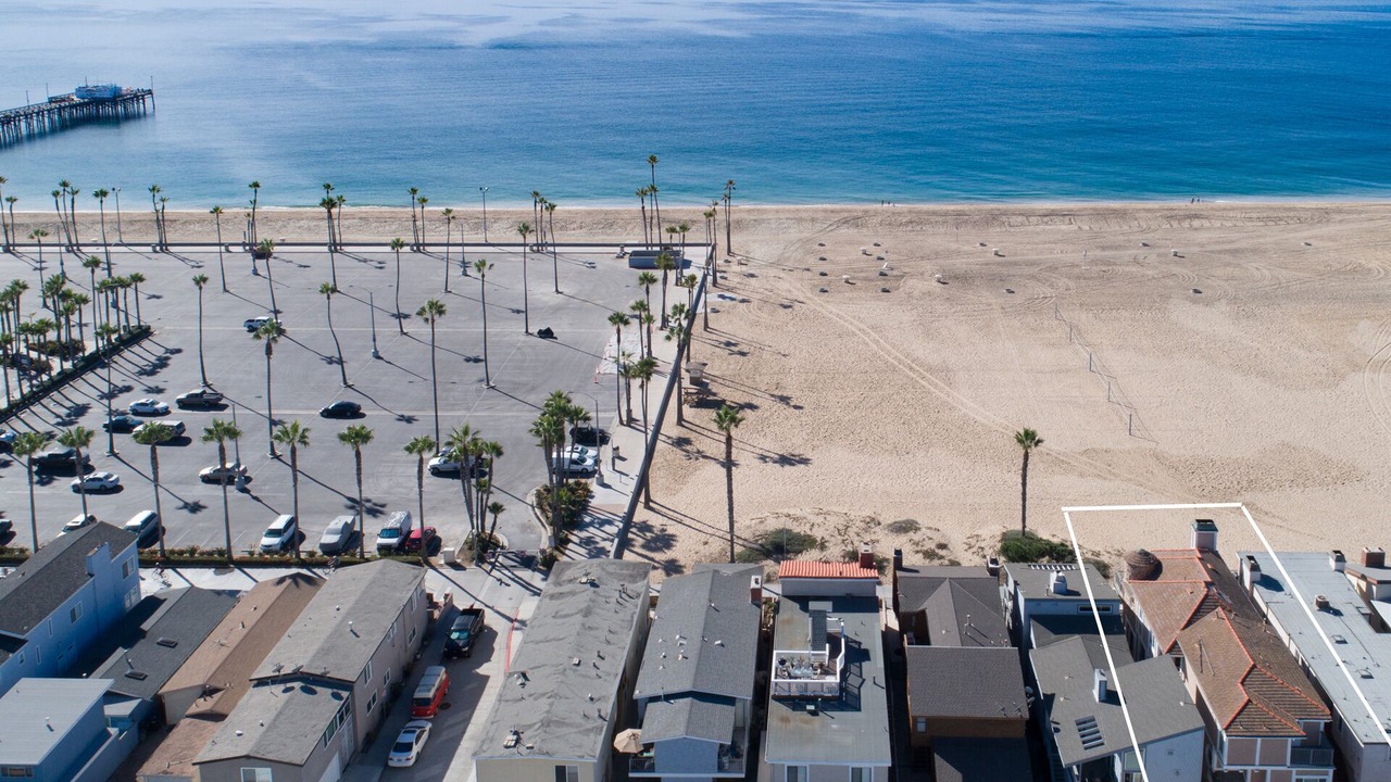 Photo of Others in Balboa Peninsula