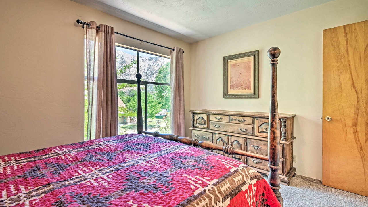 Photo of Bedroom in Kernville