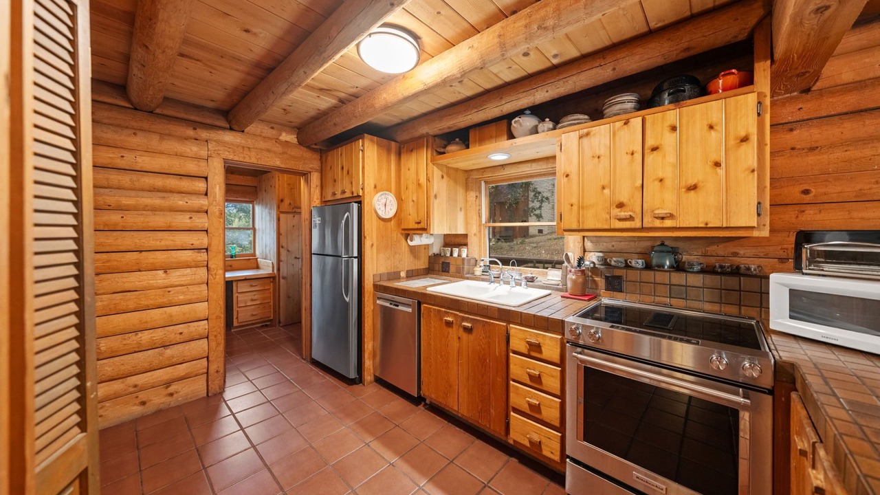 Photo of Kitchen in Idyllwild