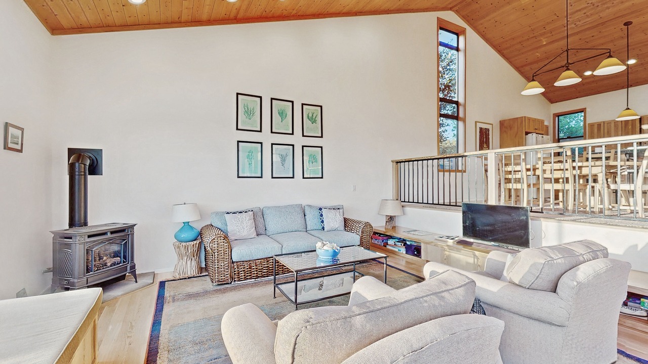 Photo of Livingroom in Sea Ranch