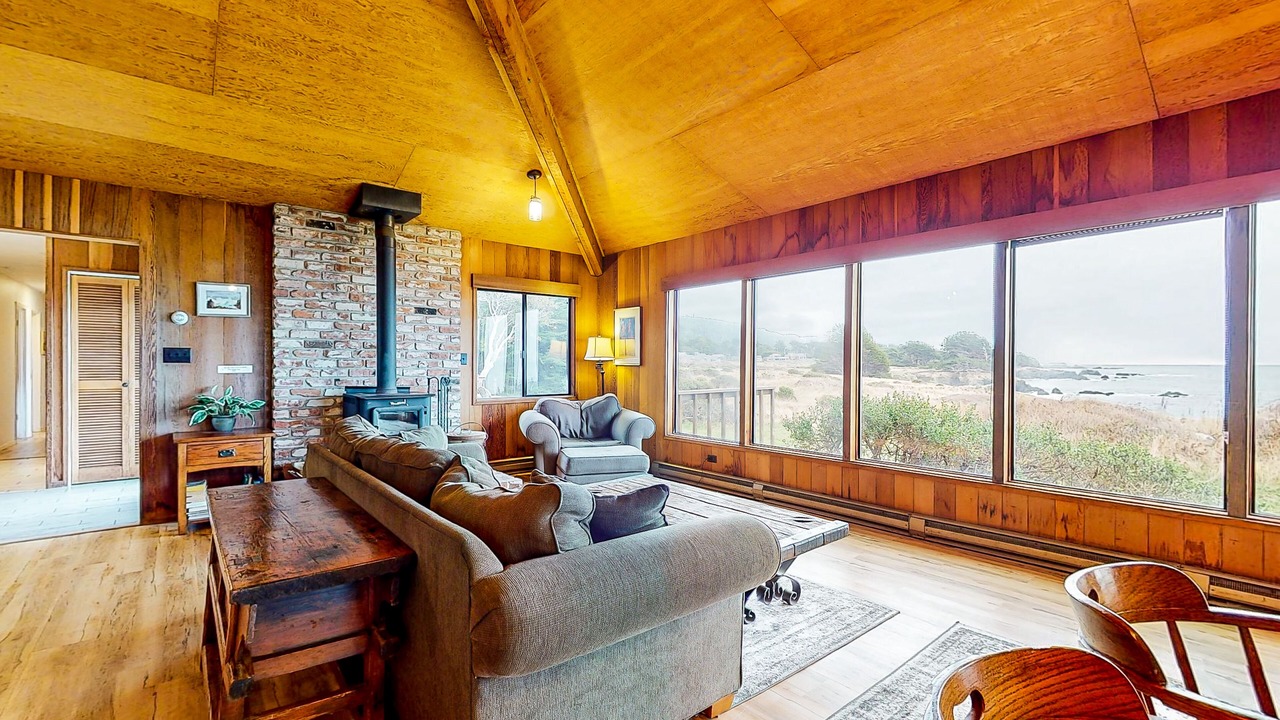 Photo of Livingroom in Sea Ranch