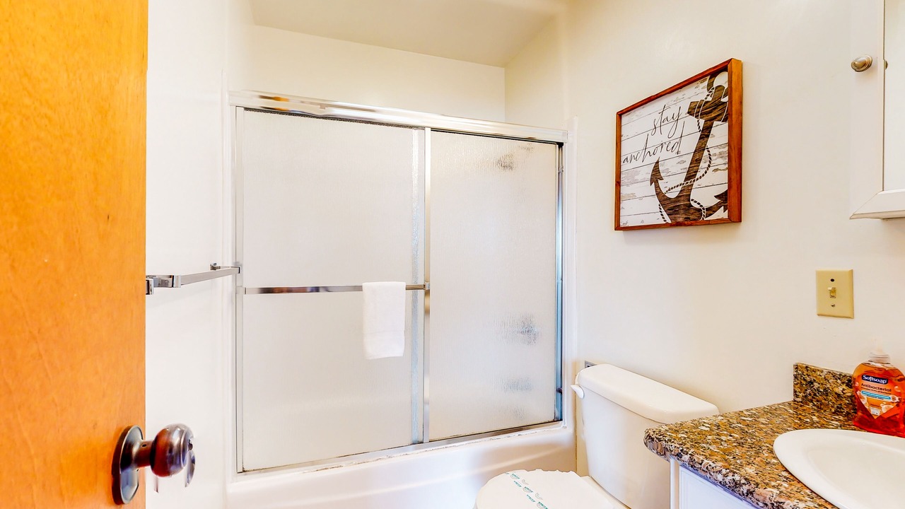 Photo of Bathroom in Sea Ranch