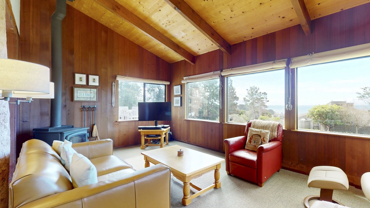 Photo of Livingroom in Sea Ranch