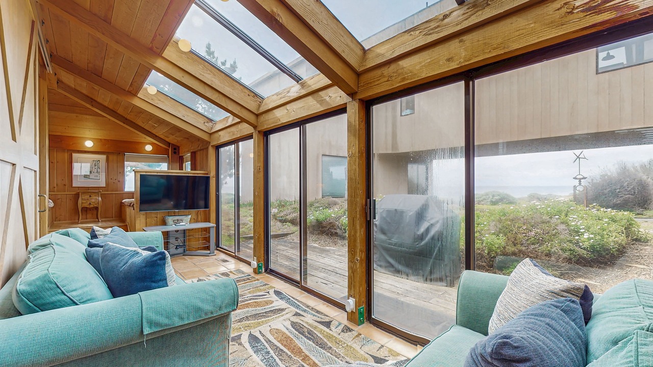 Photo of Livingroom in Sea Ranch