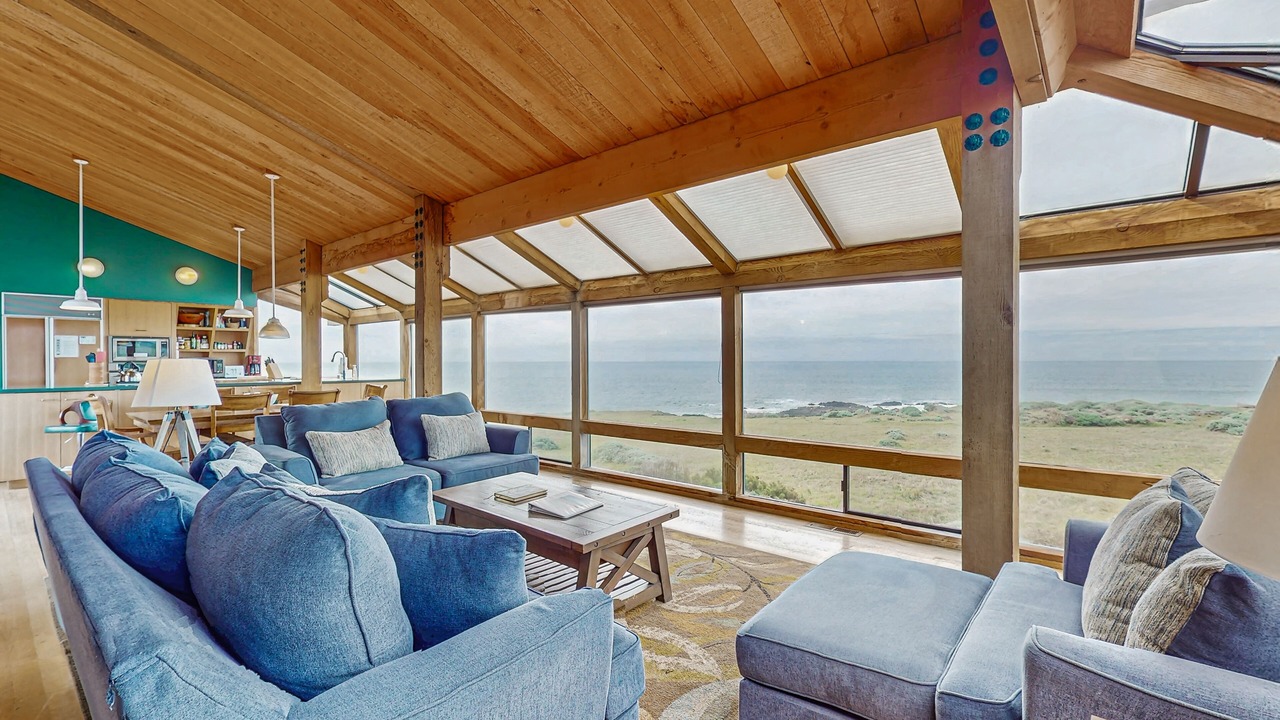 Photo of Livingroom in Sea Ranch