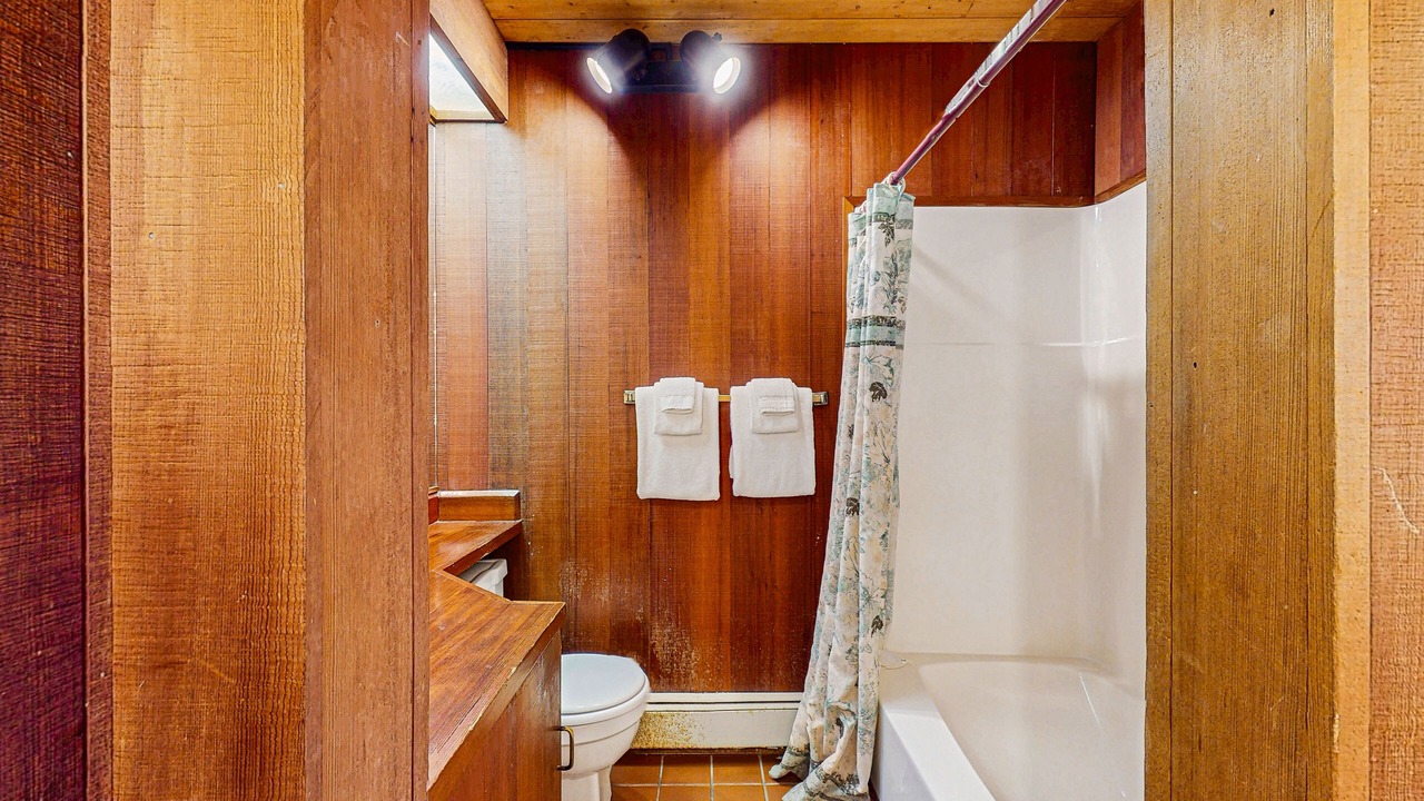 Photo of Bathroom in Sea Ranch