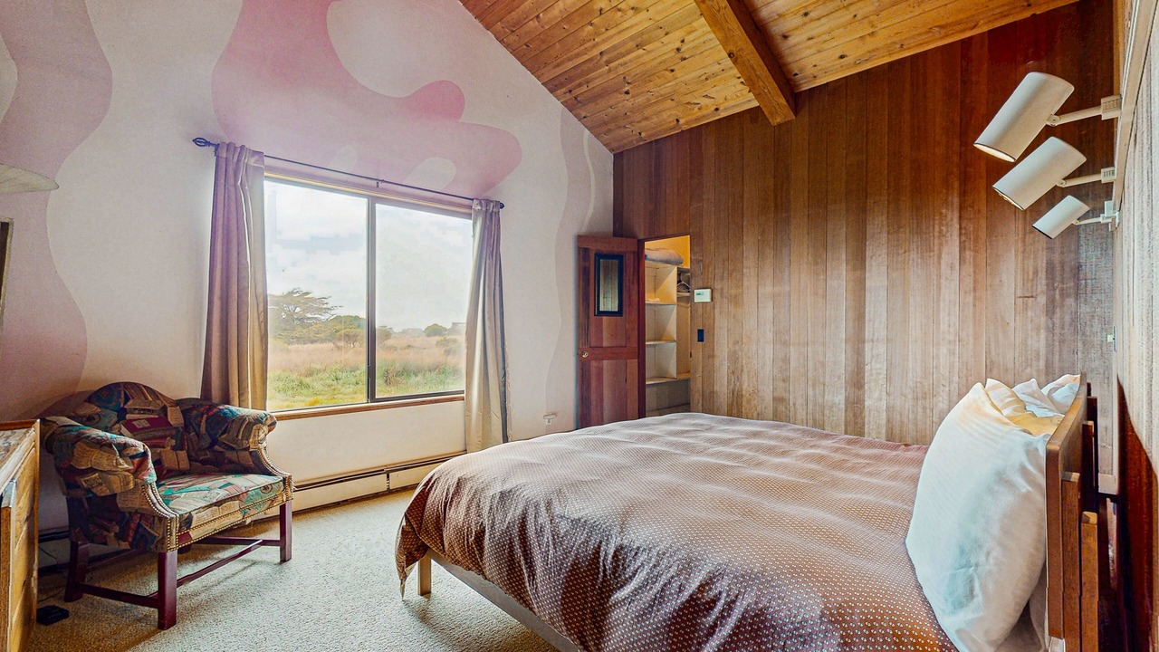 Photo of Bedroom in Sea Ranch