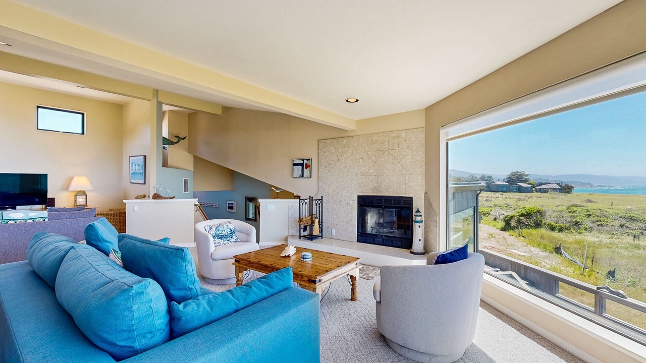Photo of Livingroom in Sea Ranch