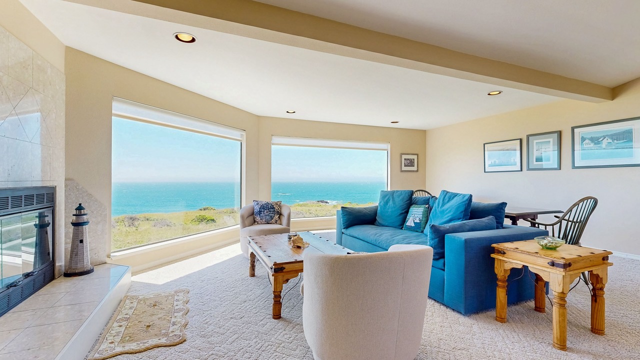 Photo of Livingroom in Sea Ranch