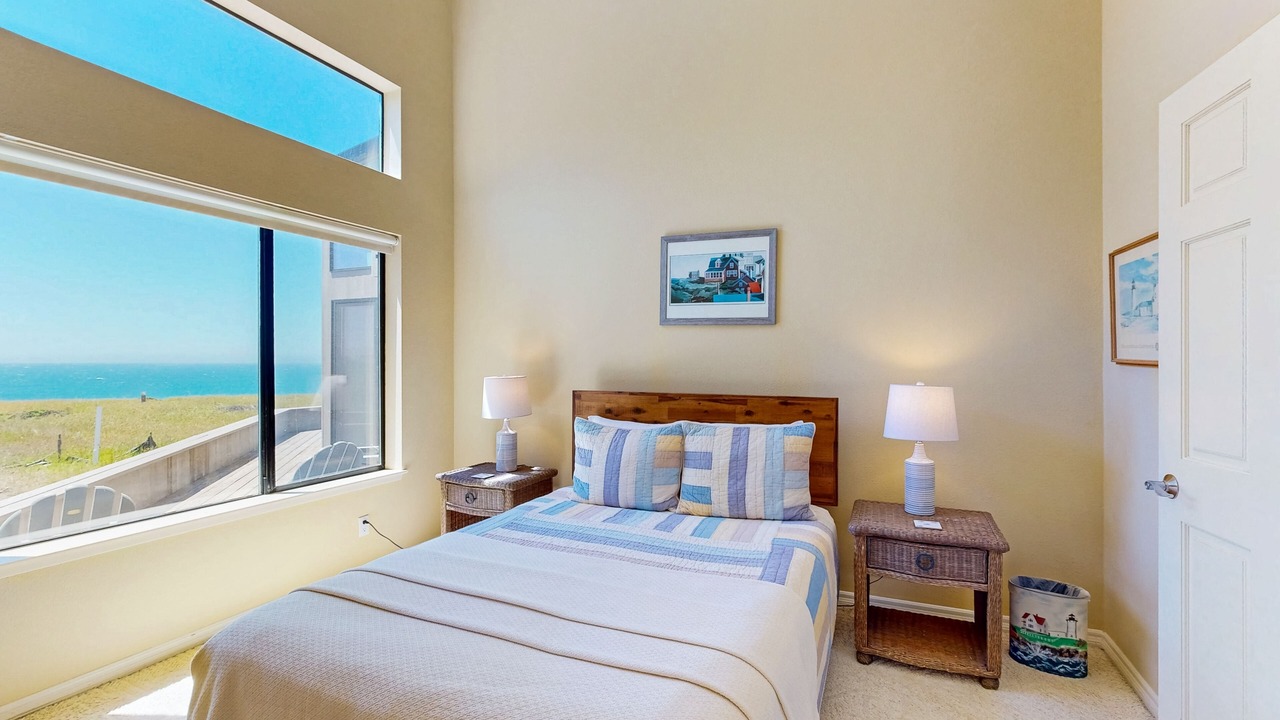 Photo of Bedroom in Sea Ranch