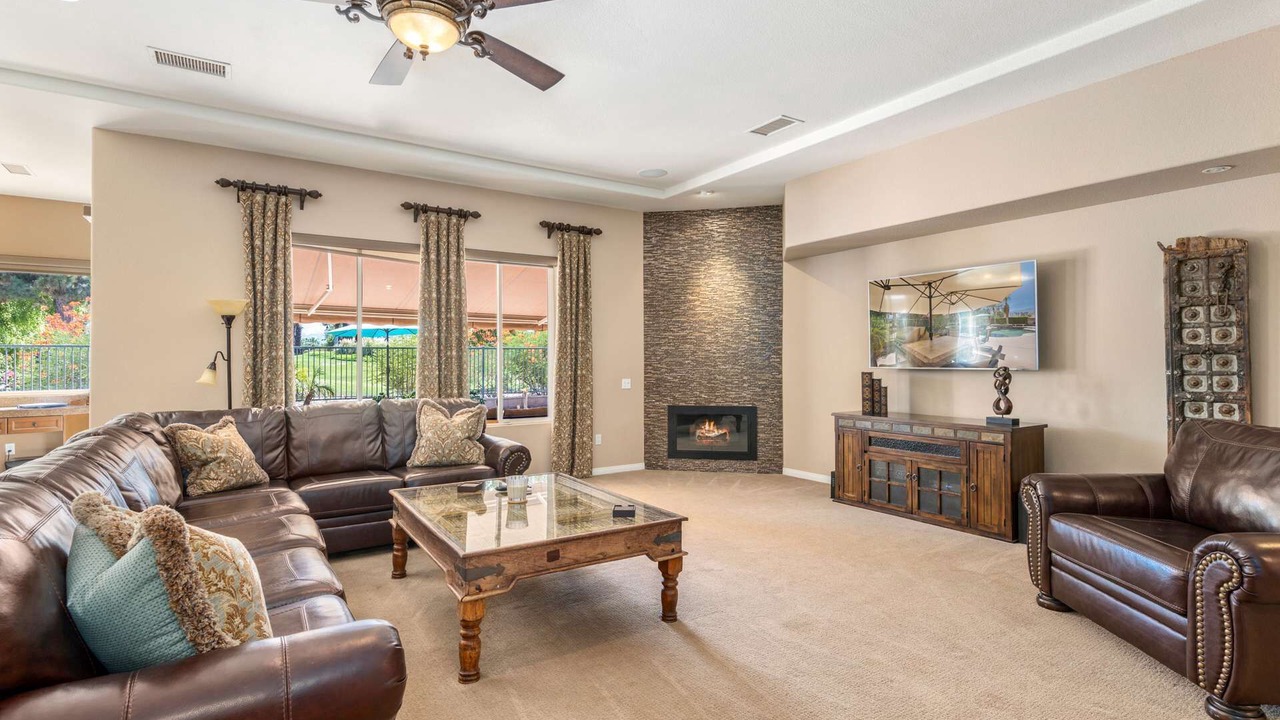 Photo of Livingroom in Palm Desert