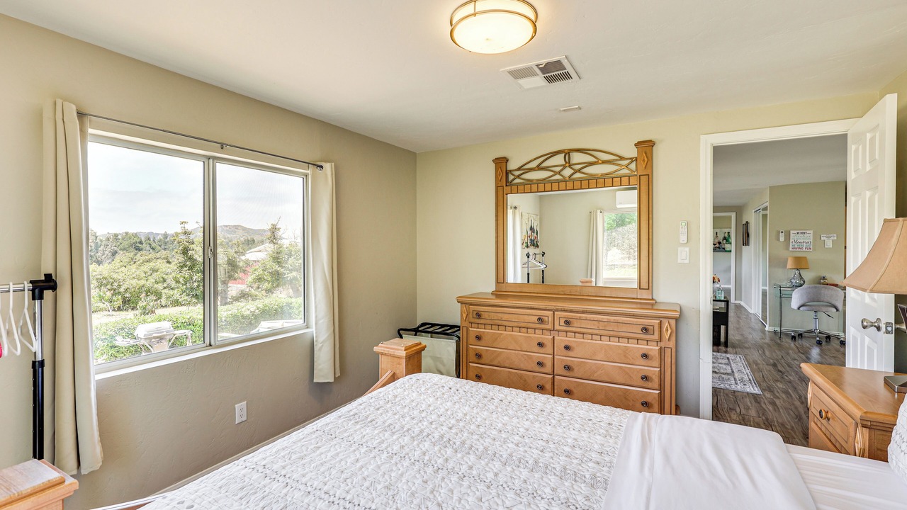 Photo of Bedroom in Escondido