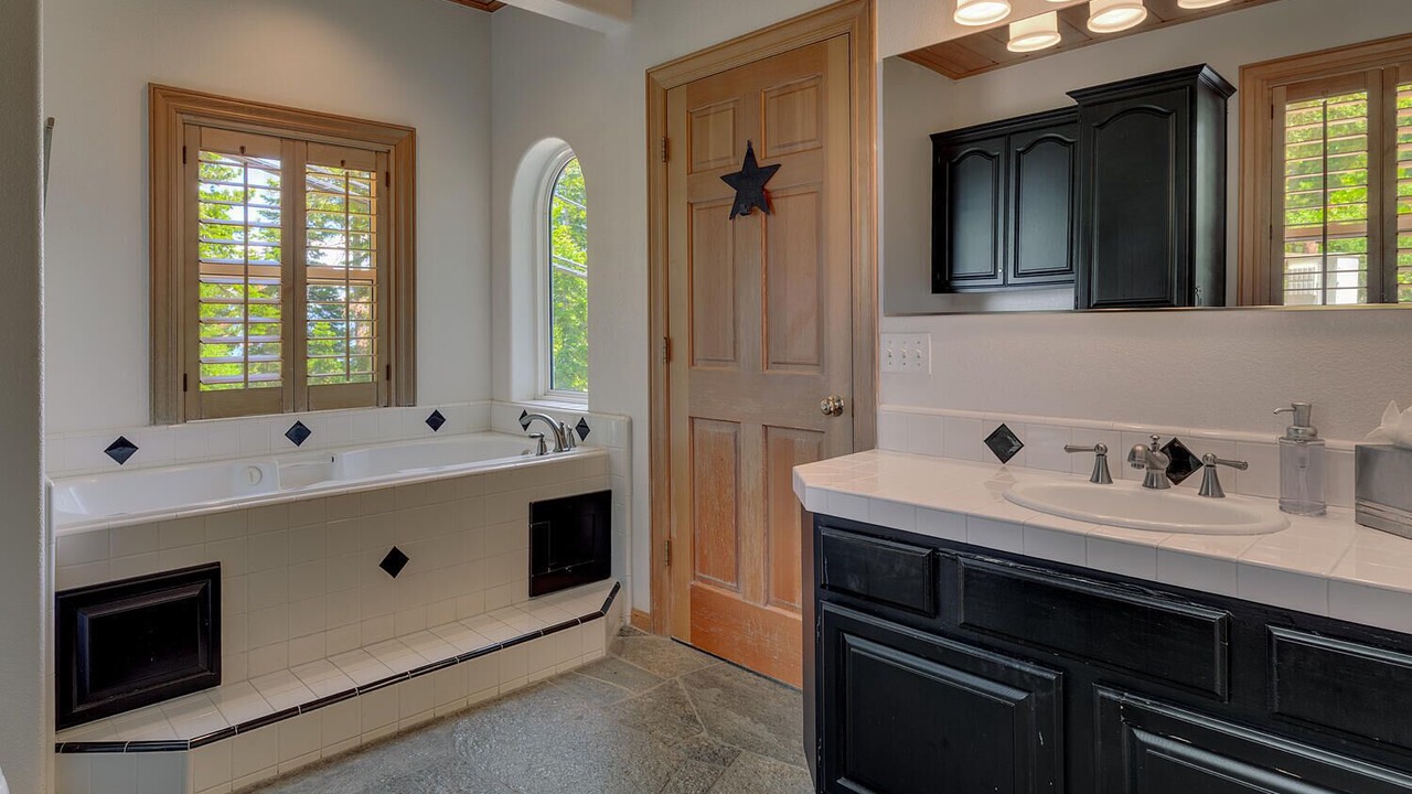 Photo of Bathroom in Talmont