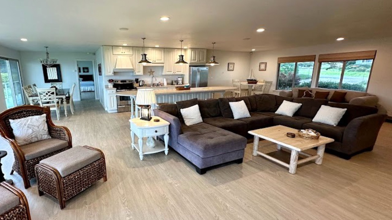Photo of Livingroom in Fort Bragg