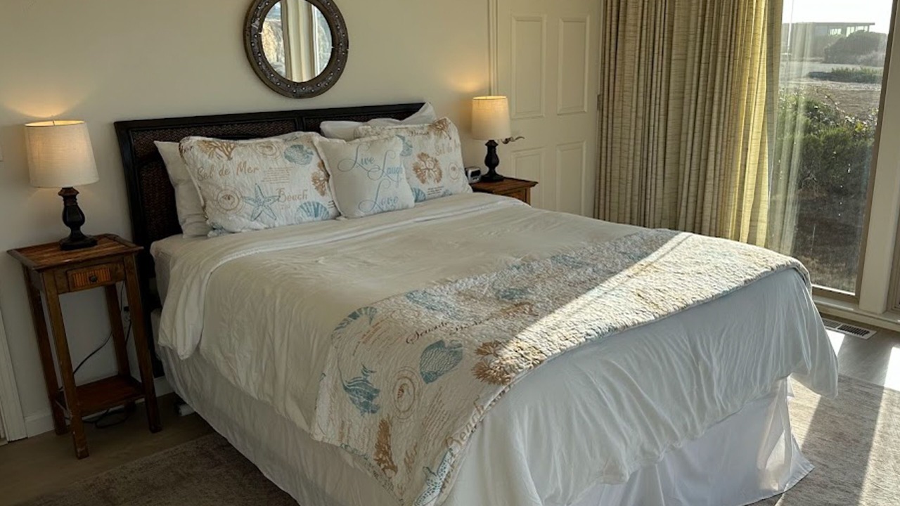 Photo of Bedroom in Fort Bragg