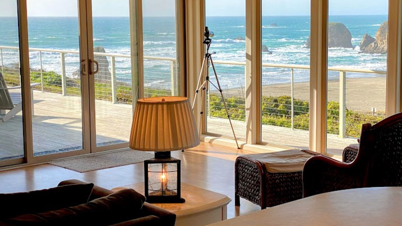 Photo of Livingroom in Fort Bragg
