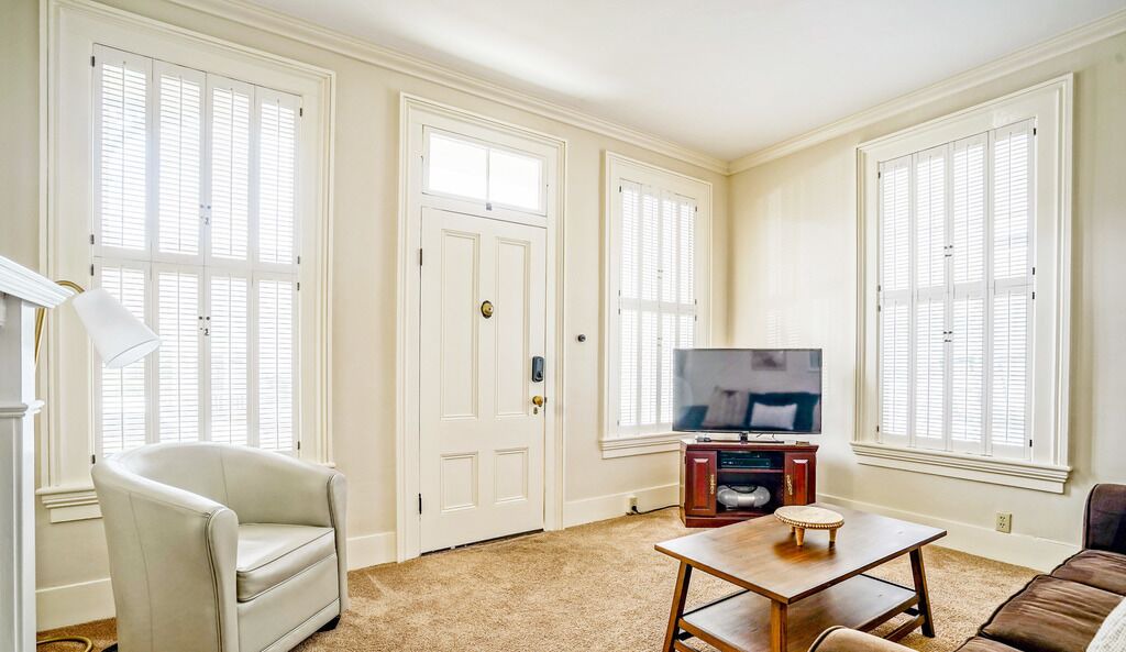 Photo of Livingroom in Pacific Grove