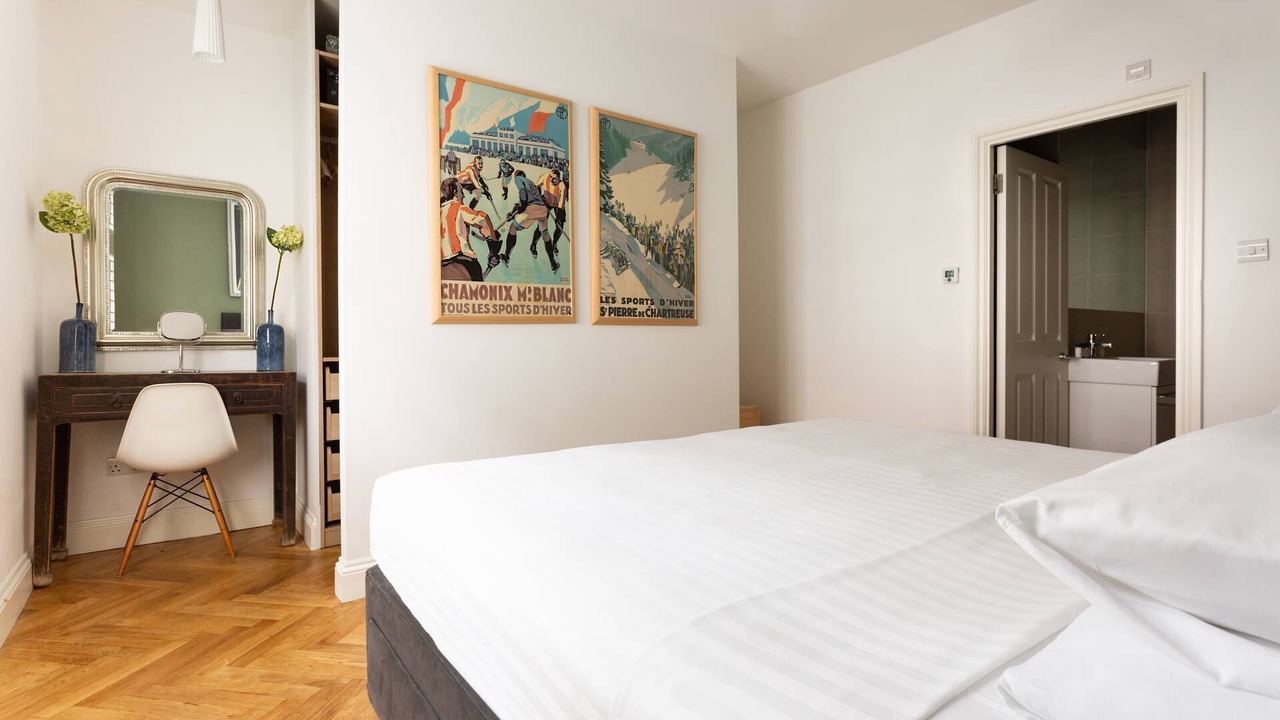 Photo of Bedroom in Pembridge