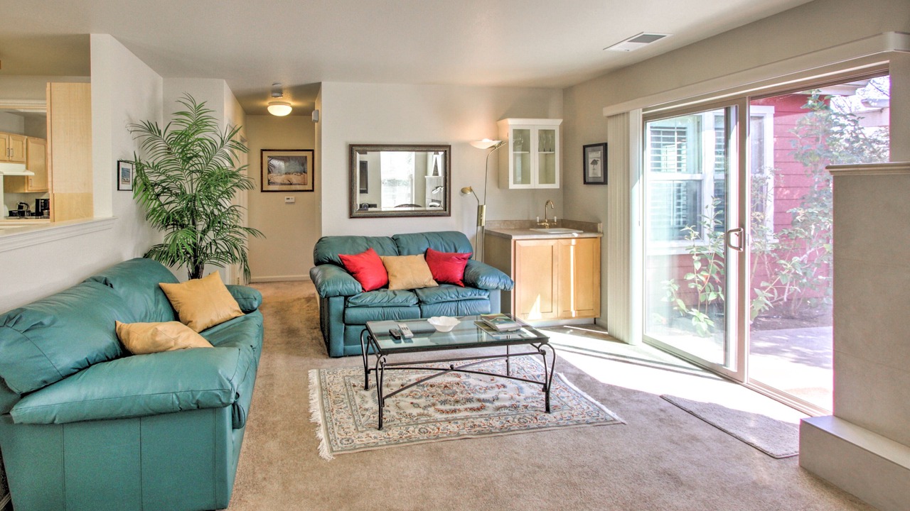 Photo of Livingroom in Point Reyes Station