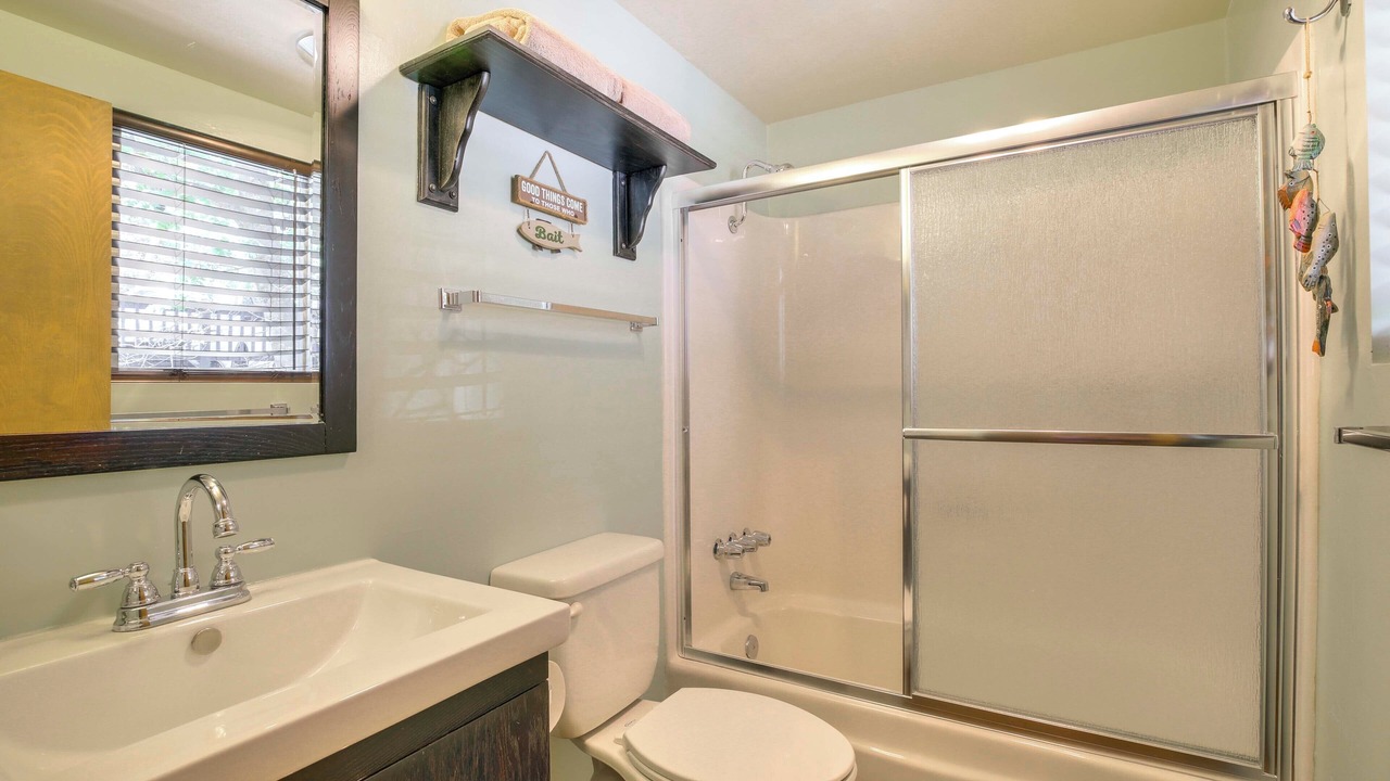 Photo of Bathroom in Lake Arrowhead