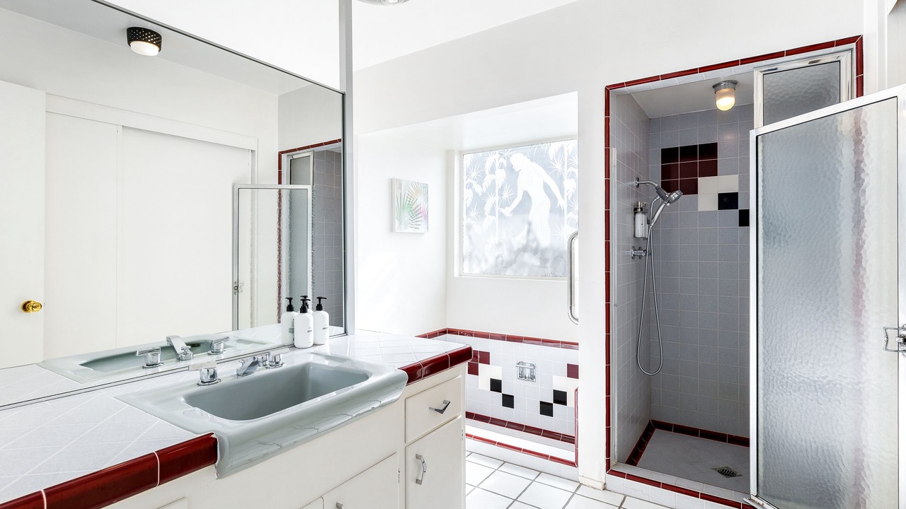 Photo of Bathroom in Deepwell Estates