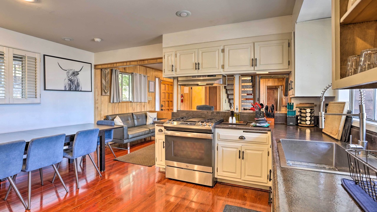 Photo of Kitchen in Lake Arrowhead