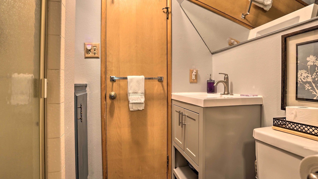 Photo of Bathroom in Lake Arrowhead