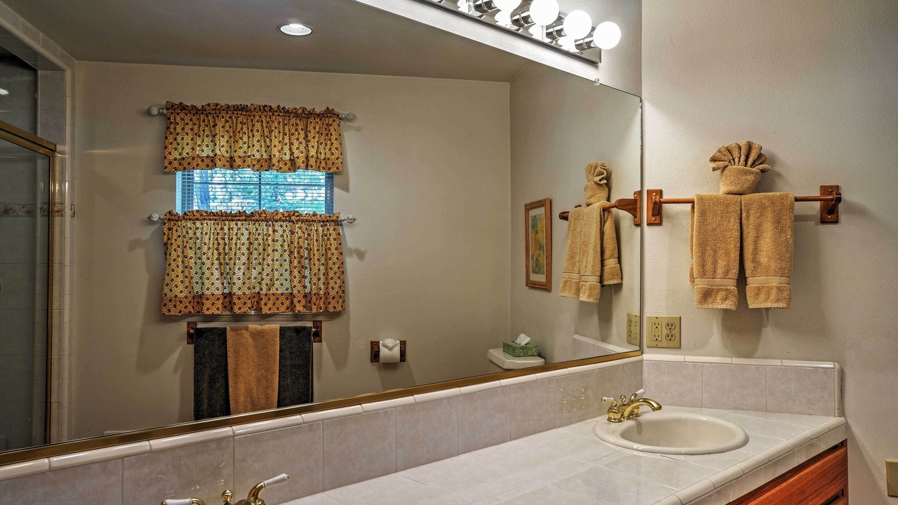 Photo of Bathroom in Granite Ridge