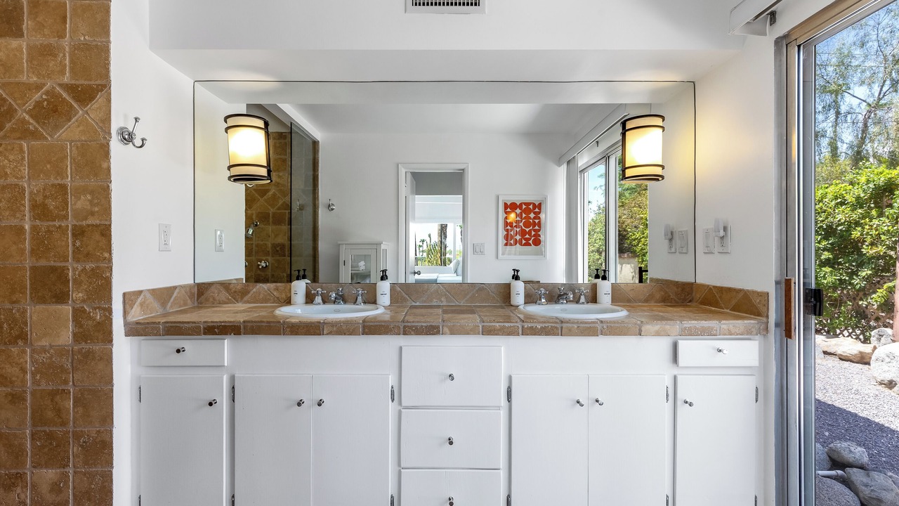 Photo of Bathroom in Chino Canyon