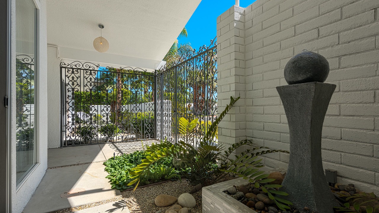 Photo of Outdoor in Canyon Corridor