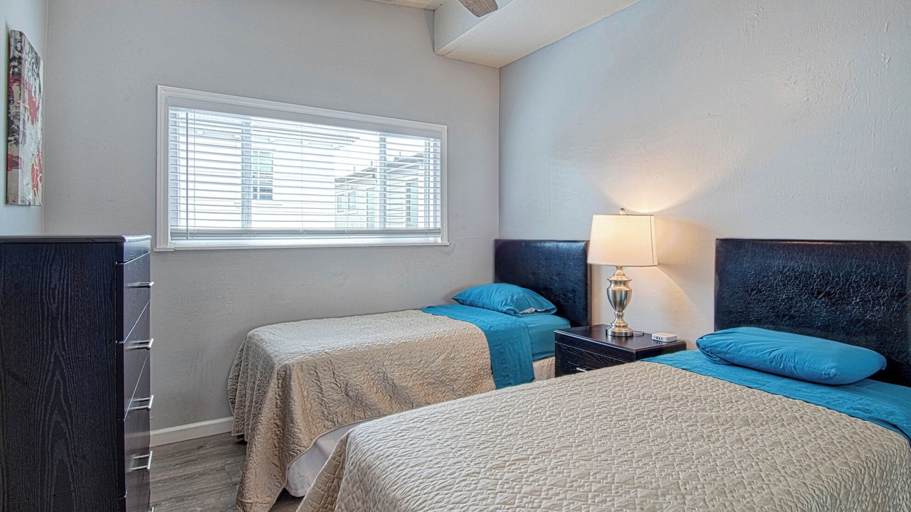 Photo of Bedroom in Newport Shores