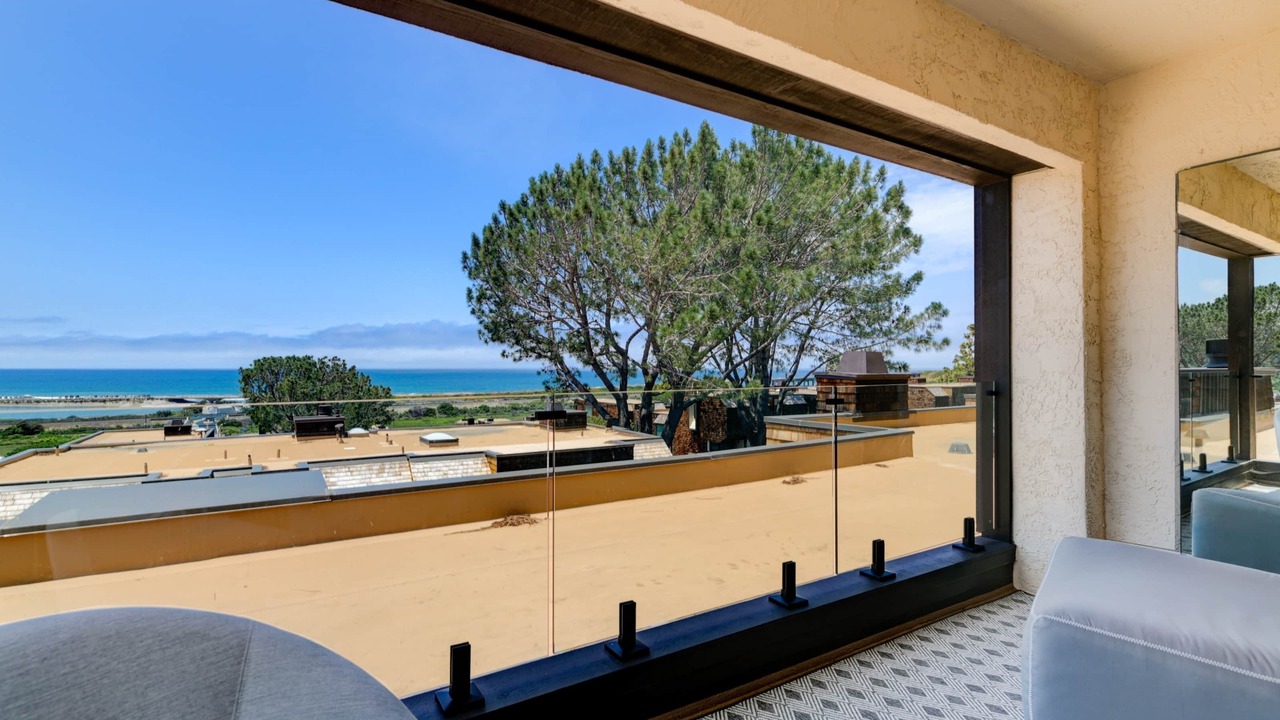 Photo of Patio Balcony in Del Mar Heights