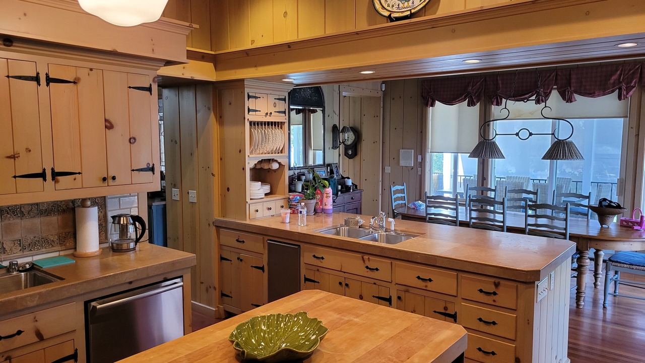 Photo of Kitchen in Cedar Glen