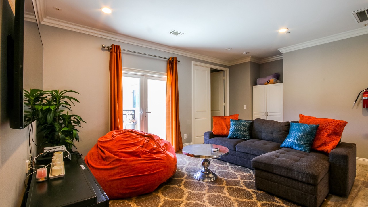 Photo of Livingroom in Hermosa Village