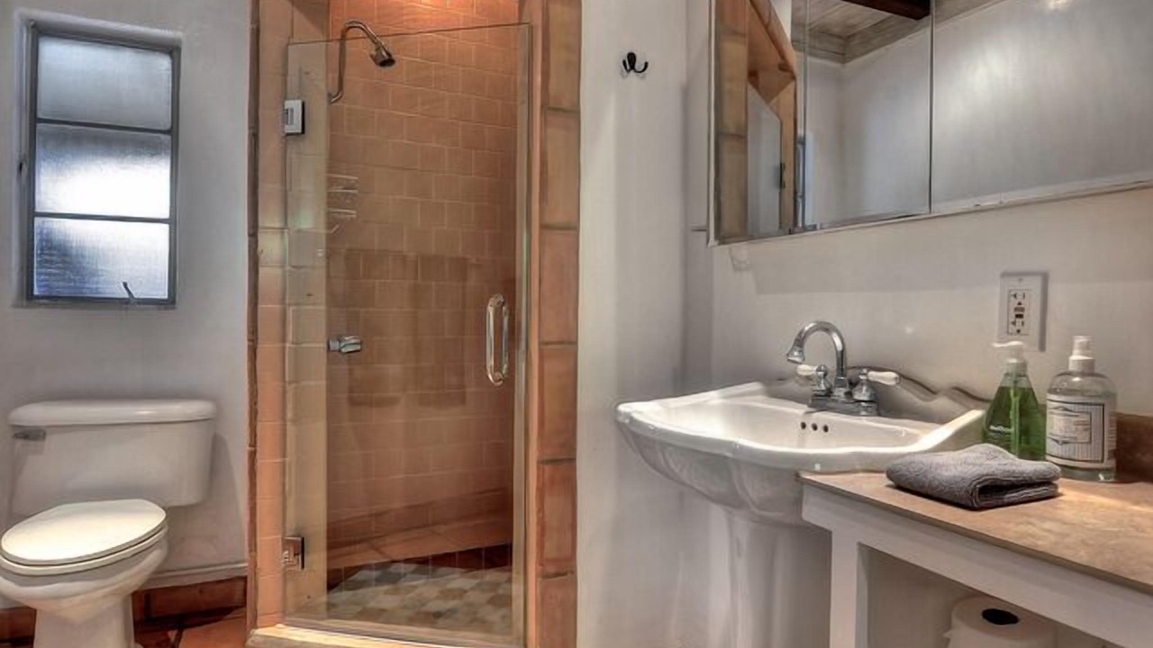 Photo of Bathroom in Santa Monica Canyon