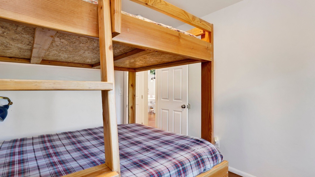 Photo of Bedroom in Big Bear Lake