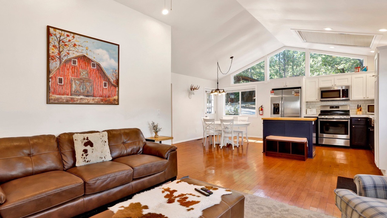 Photo of Livingroom in Big Bear Lake