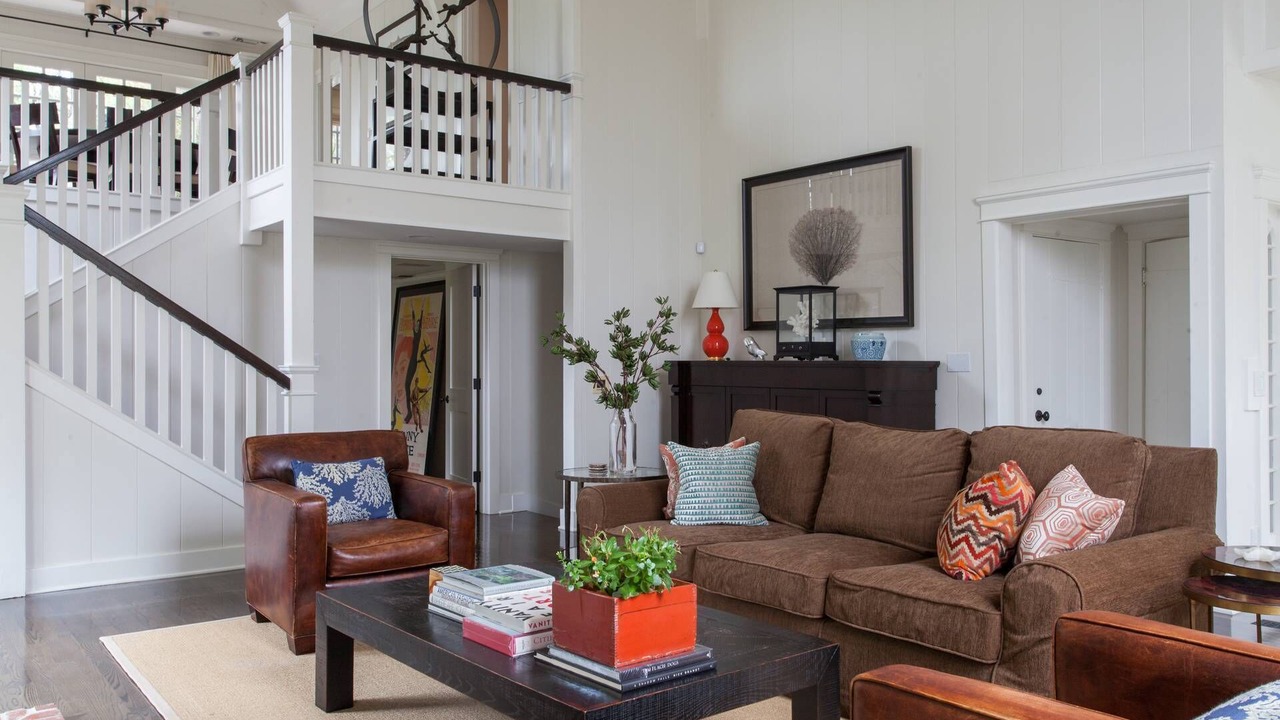 Photo of Livingroom in Hollywood Hills West