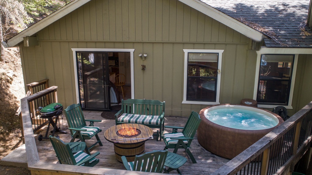 Photo of Patio Balcony in Fish Camp