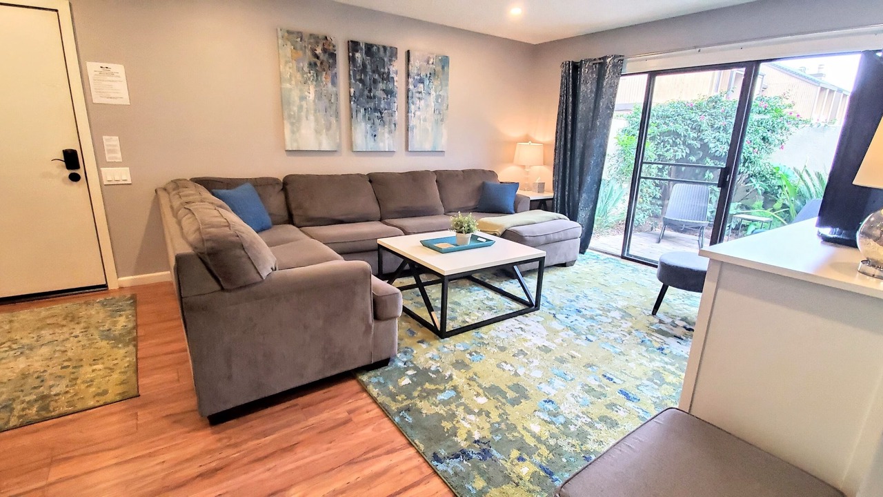 Photo of Livingroom in Hermosa Village