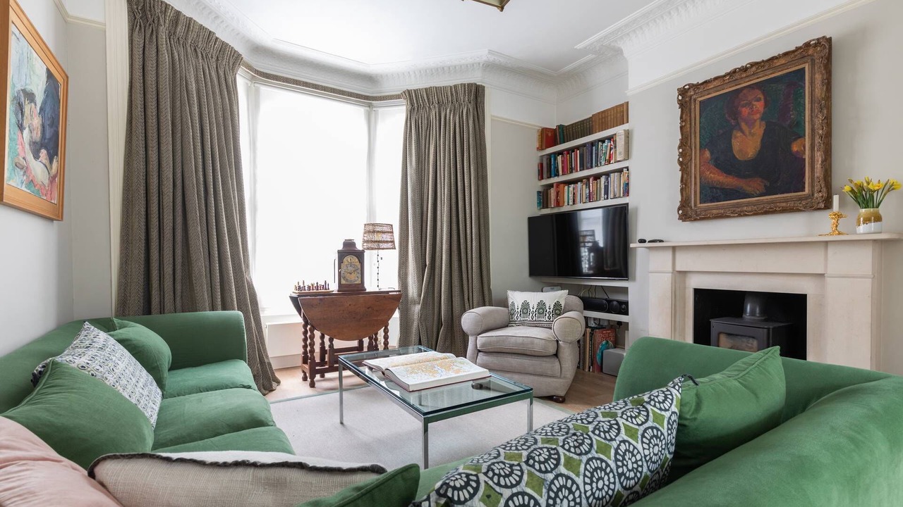 Photo of Livingroom in Addison