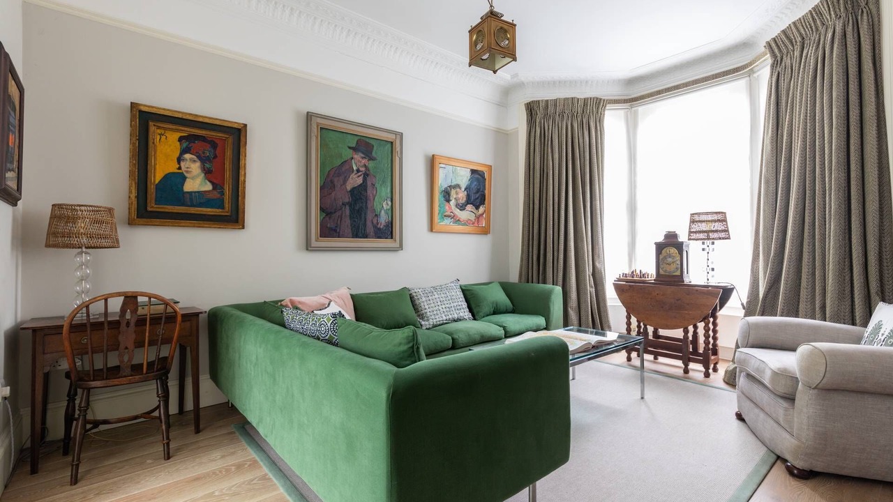 Photo of Livingroom in Addison