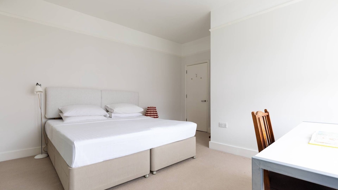 Photo of Bedroom in Addison