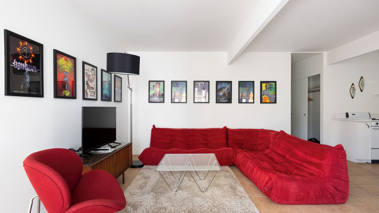Photo of Livingroom in Desert Park Estates