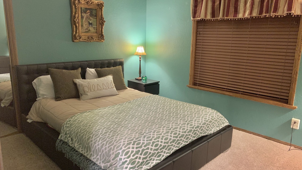 Photo of Bedroom in Lake Arrowhead