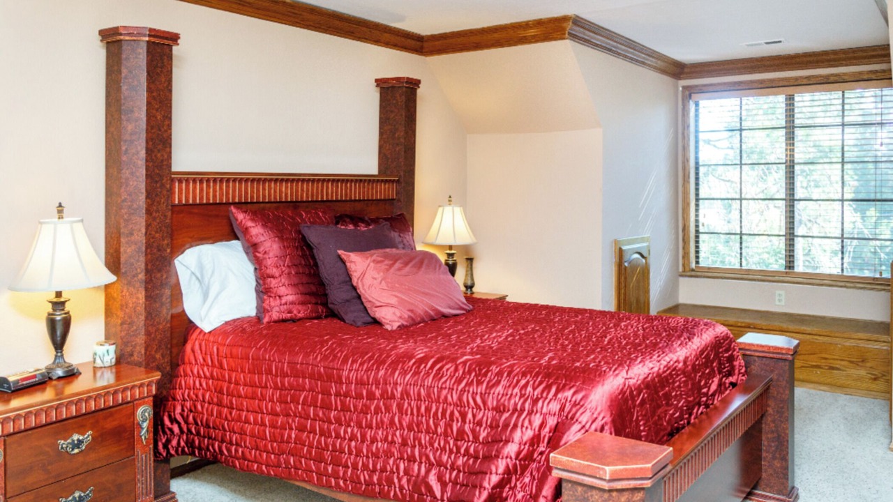 Photo of Bedroom in Lake Arrowhead
